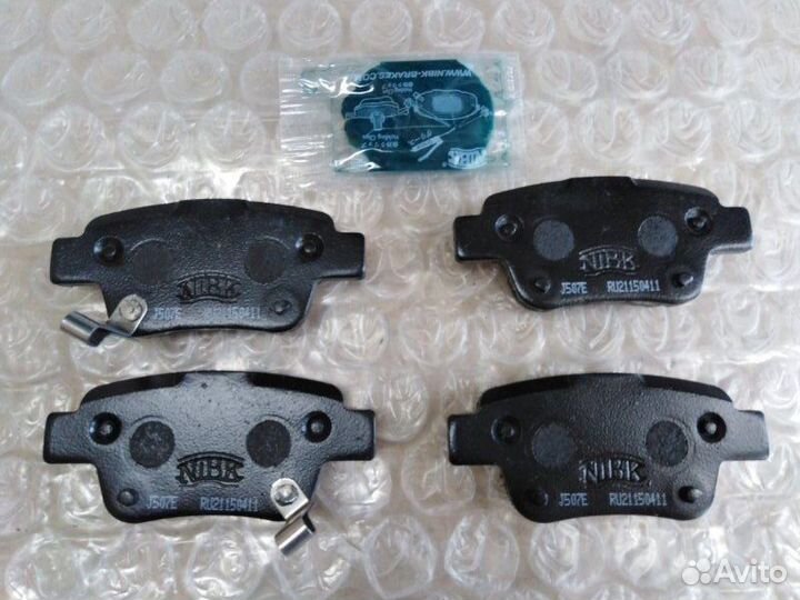 Колодки дисковые задние Toyota Avensis 2002 - 2010