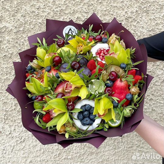 Фруктовый букет букет из Клубники в шоколаде цветы
