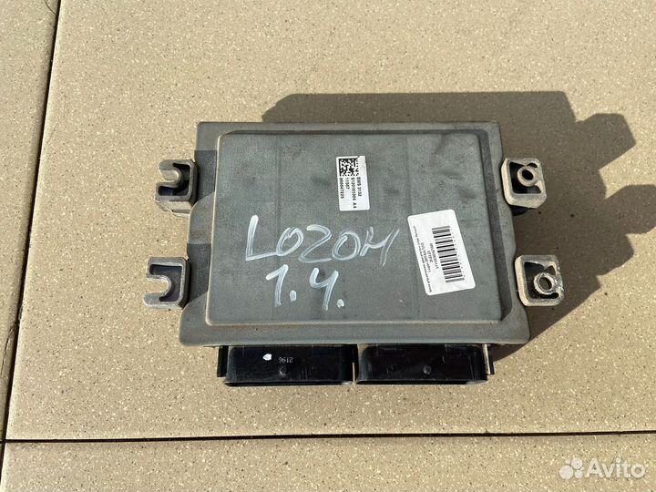 Блок управления двигателем (эбу) Renault Logan