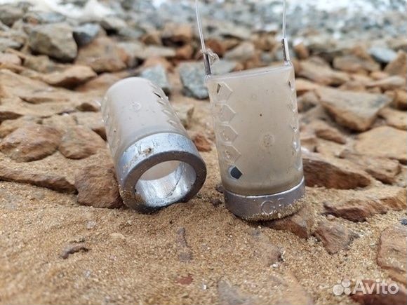 Кормушка фидерная Дюза пластик Сота 90гр / 40мл