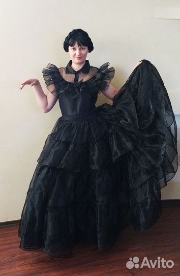 Уэнсдей, венсдей платье, Минни Маус, София