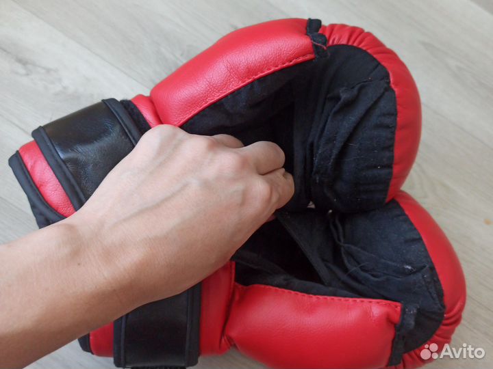 Перчатки для рукопашного боя 10