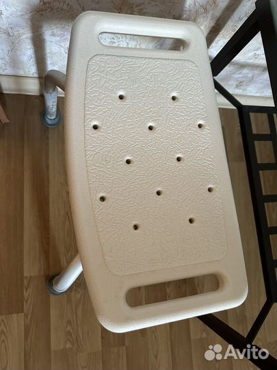 Скамейка в ванную