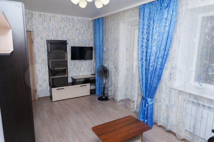 2-к. квартира, 54 м², 2/5 эт.