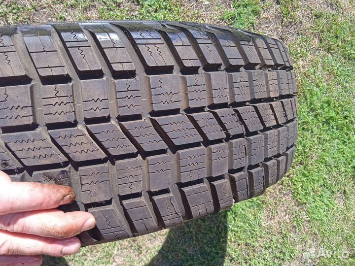 Michelin X Radial 235/75 R15