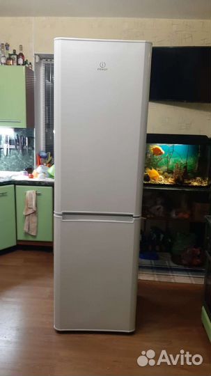 Холодильник бытовой бу