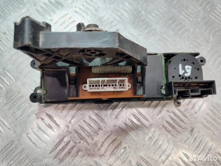 Блок управления печкой Nissan Bluebird EU14 1.8