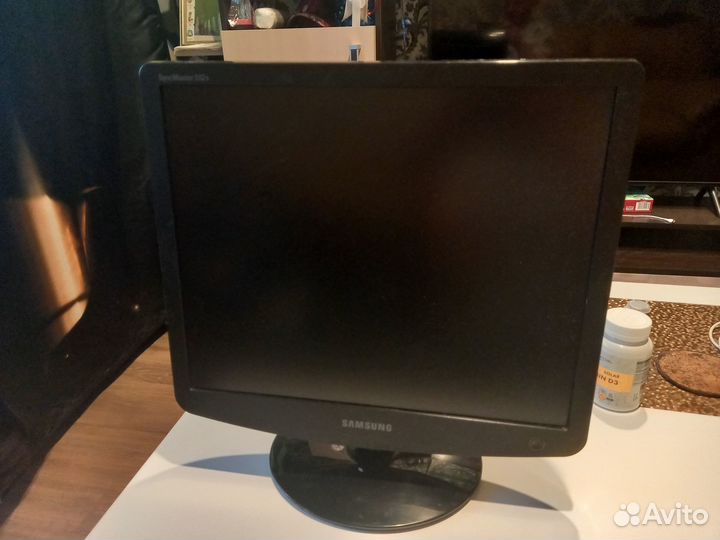 Монитор Samsung 932b
