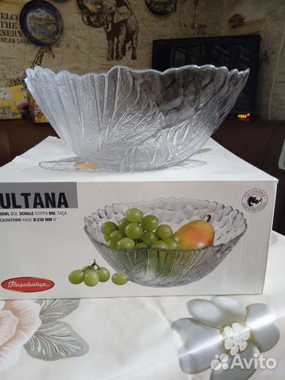 Салатник новый, в упаковке