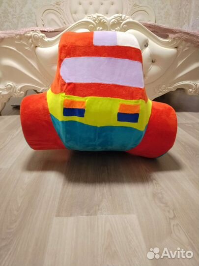 Мягкое кресло машинка