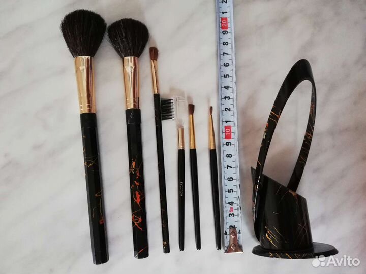 Кисти из белки для макияжа
