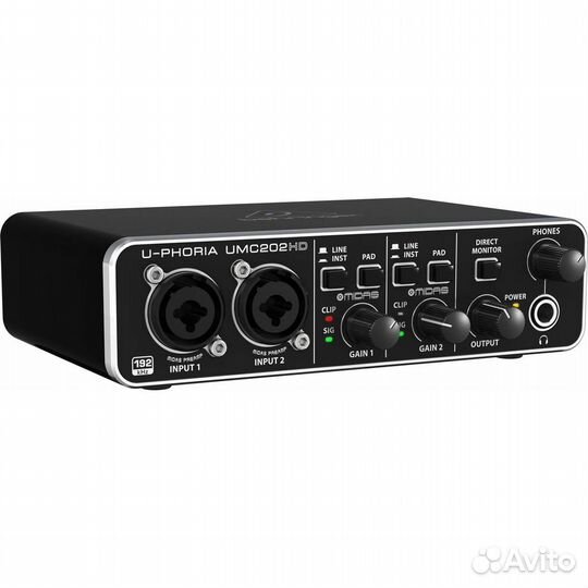 Внешняя звуковая карта с USB Behringer UMC202HD