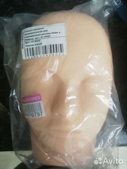 Манекен для наращивания ресниц с ресницами