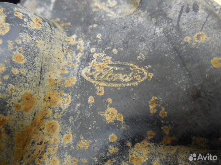 Щит опорный задний левый Fusion 2002-2012