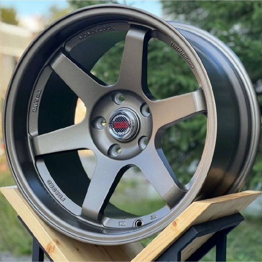 Литые диски Rays Volk Racing TE37 10.5×R18 5×120