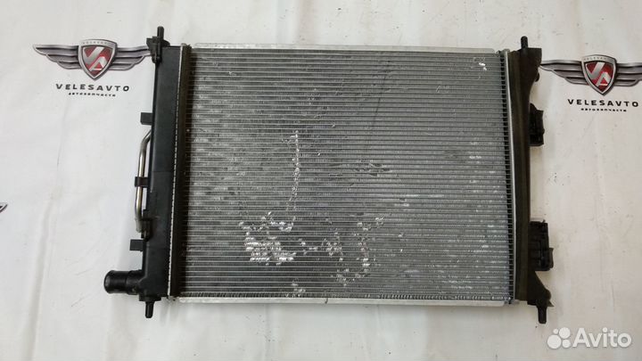 Радиатор охлаждения Hyundai Solaris 2010-2017 год