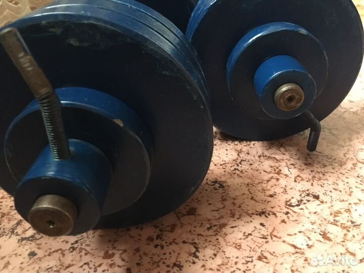 Набор гантелей