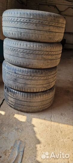 Goodyear EfficientGrip SUV 4x4 255/50 R19 и 285/45 R19