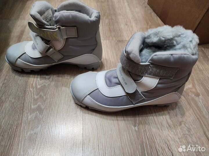 Лыжные ботинки детские 22.5