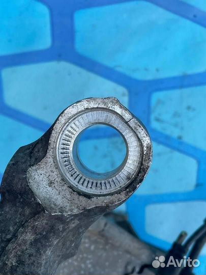 Кулак поворотный передний правый 4G0407254B