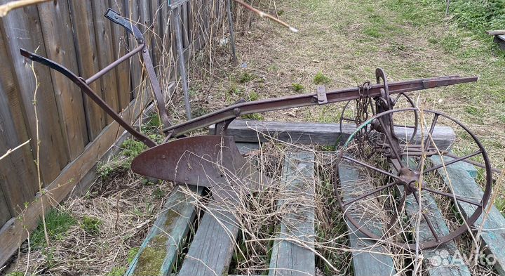 Конный плуг