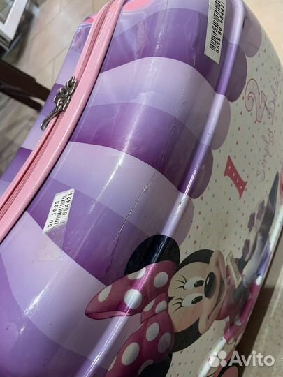 Детский чемодан на колесиках