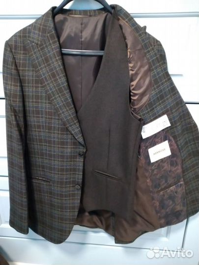 Мужской костюм тройка hermose 46