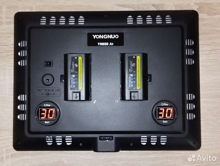YongNuo YN600 Air 3200K-5500K (Новый) с блоком пит
