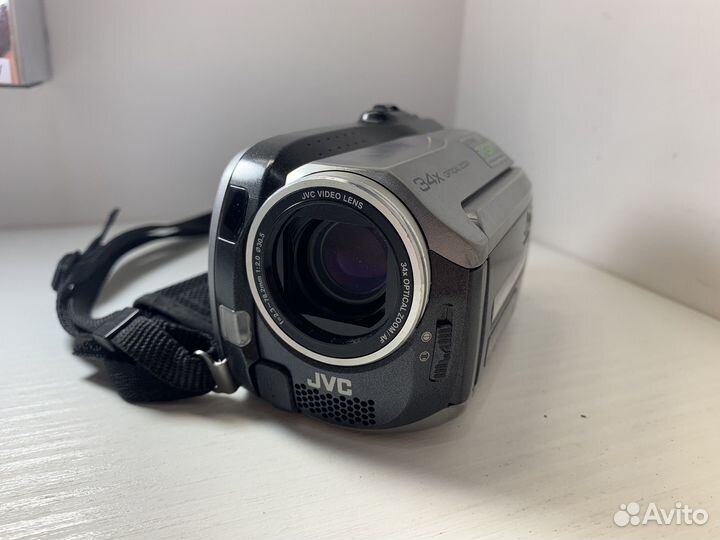 Видеокамера JVC Everio GZ-MG130 AG