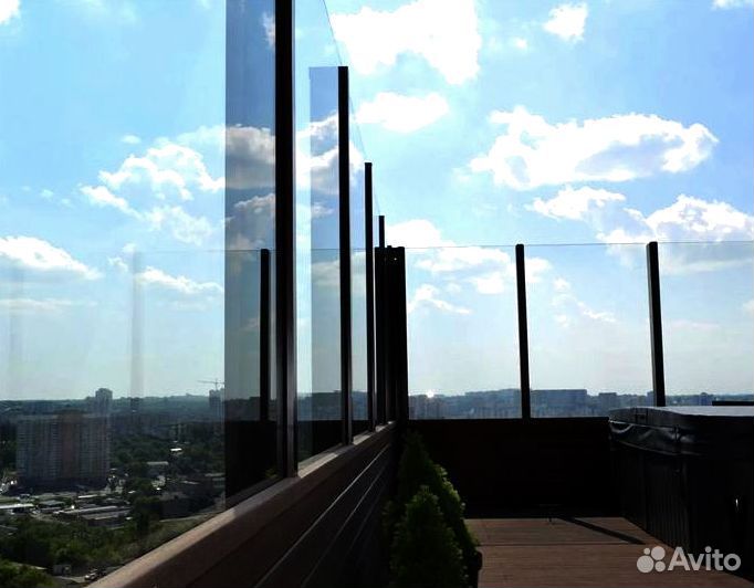 Стеклянные перила для лестниц