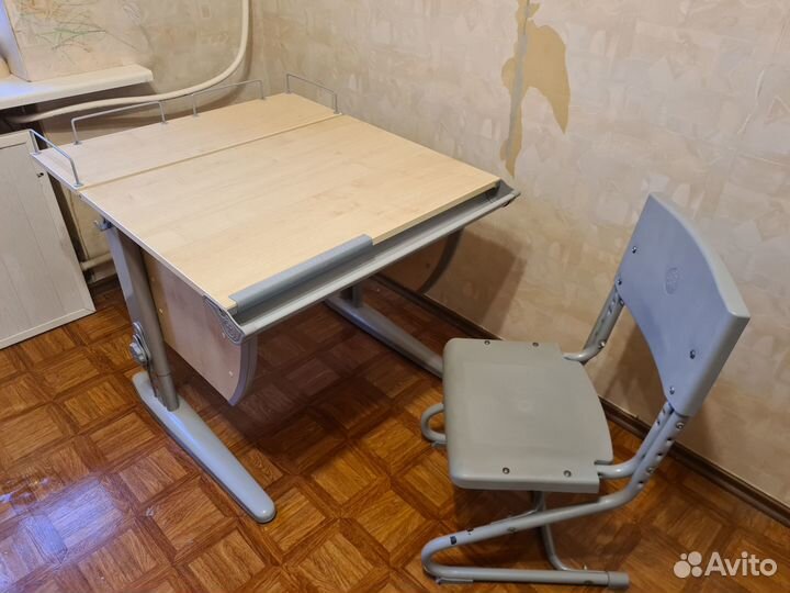Растущая парта Деми + стул Деми