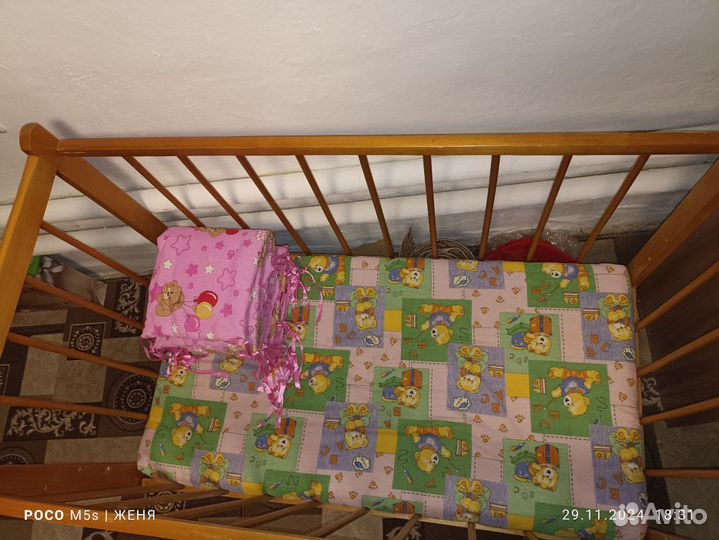 Детская кроватка для малыша