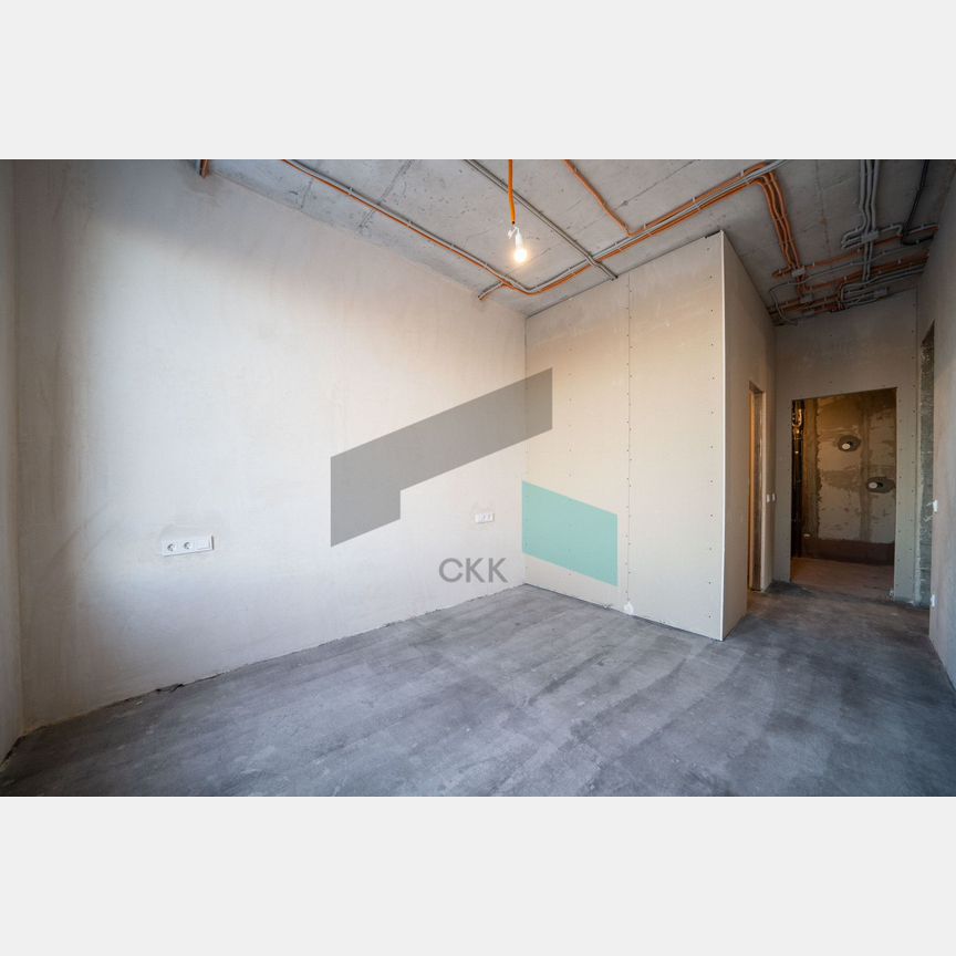 2-к. квартира, 90 м², 8/9 эт.