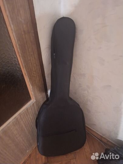 Акустическая гитара