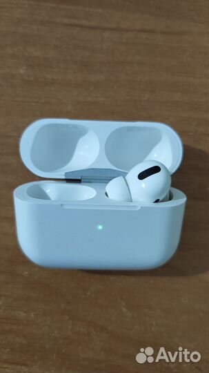 AirPods Pro (1-го поколения)