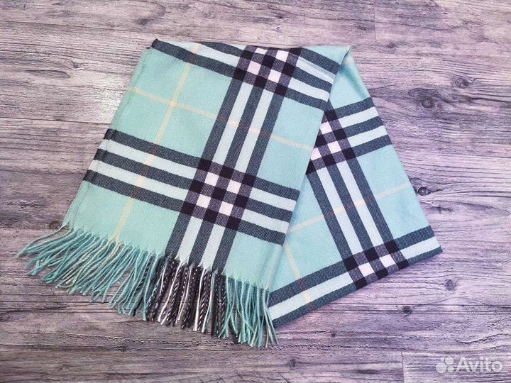 Шарф Burberry мягкий и теплый