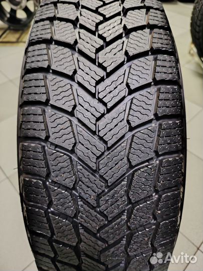 Michelin X-Ice Snow 205/60 R16 95H