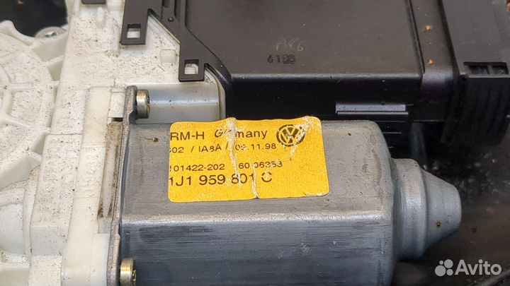 Стеклоподъемник электрический Volkswagen Golf 4, 2