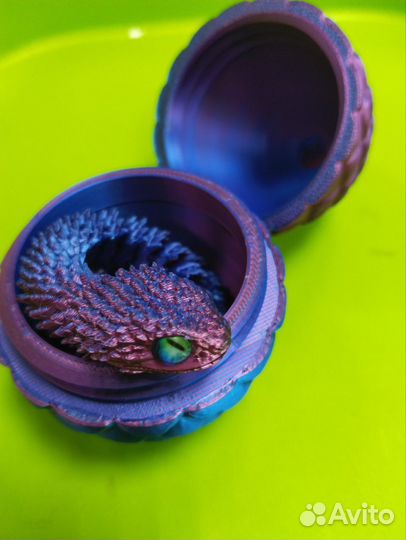 Змея в яйце 3Д