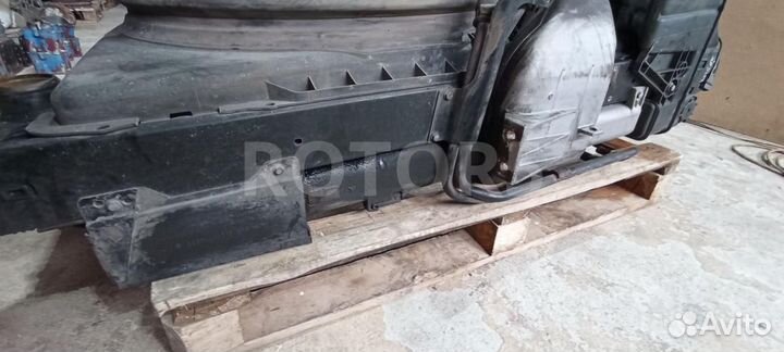 Радиатор охлаждения (основной) Mercedes-Benz