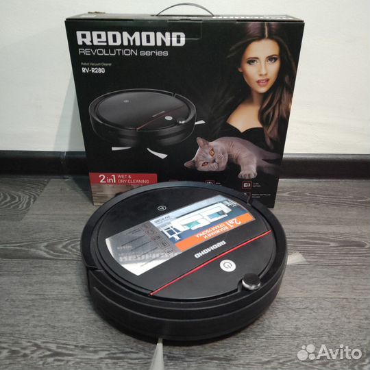 Робот пылесос redmond