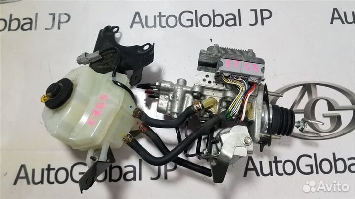 Цилиндр тормозной главный Toyota Sai