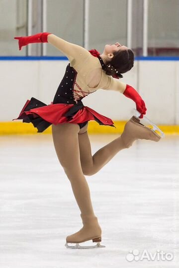 Костюм для фигурного катания