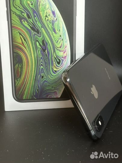 iPhone Xs, 64 ГБ