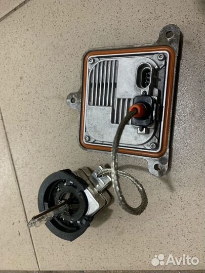 Блок розжига ксенона Land Rover 10r034663 с лампой