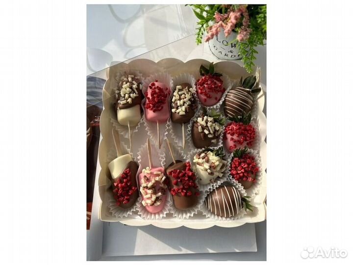 Клубника и бананы в шоколаде KLN-4486