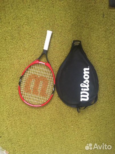 Теннисная ракетка
