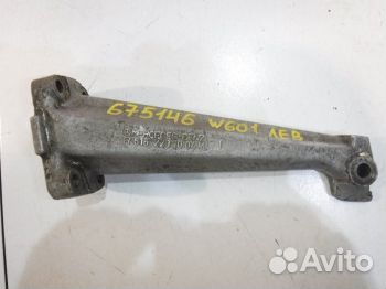 Кронштейн двигателя