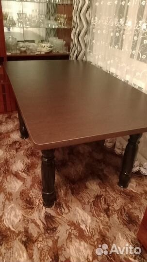 Кухонный стол