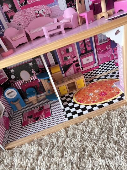 Кукольный домик